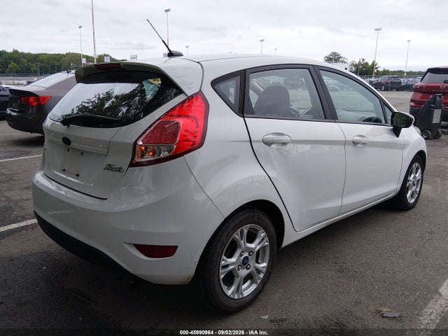 45990964 :رقم المزاد ، 3FADP4EJ3FM171388 vin ، 2015 Ford Fiesta Se مزاد بيع