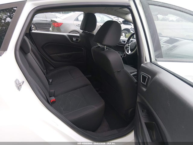 45990964 :رقم المزاد ، 3FADP4EJ3FM171388 vin ، 2015 Ford Fiesta Se مزاد بيع