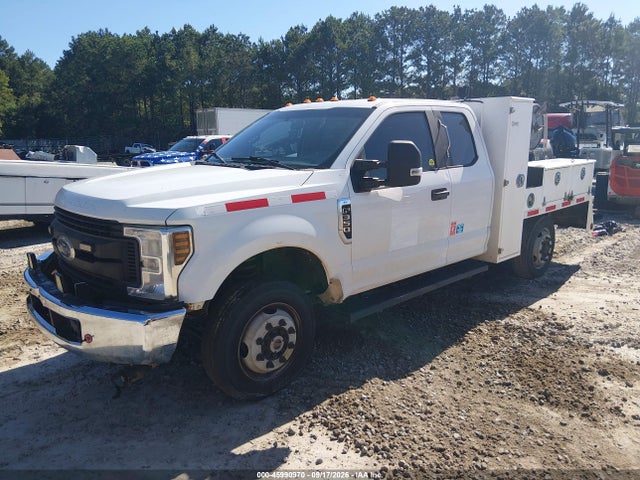 45990970 :رقم المزاد ، 1FD7X3B60JEC20266 vin ، 2018 Ford F-350 Xl مزاد بيع