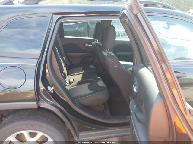 Продажа на аукционе авто 2016 Jeep Cherokee Sport, vin: 1C4PJLAS2GW230806, номер лота: 45991023
