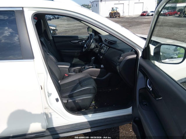 45991189 :رقم المزاد ، JN8AT2MV7HW261121 vin ، 2017 Nissan Rogue Sl مزاد بيع