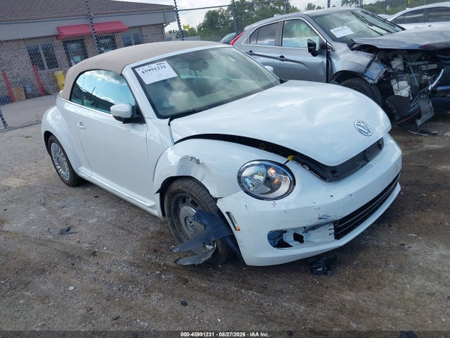 Продаж на аукціоні авто 2015 Volkswagen Beetle 1.8t, vin: 3VW517AT6FM812961, номер лоту: 45991231