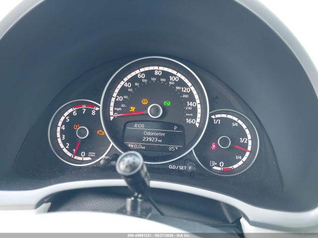 Продаж на аукціоні авто 2015 Volkswagen Beetle 1.8t, vin: 3VW517AT6FM812961, номер лоту: 45991231