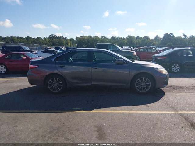 45991233 :رقم المزاد ، 4T1BF1FK8FU490626 vin ، 2015 Toyota Camry Se مزاد بيع