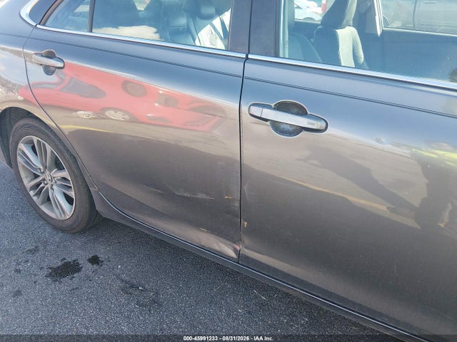 45991233 :رقم المزاد ، 4T1BF1FK8FU490626 vin ، 2015 Toyota Camry Se مزاد بيع