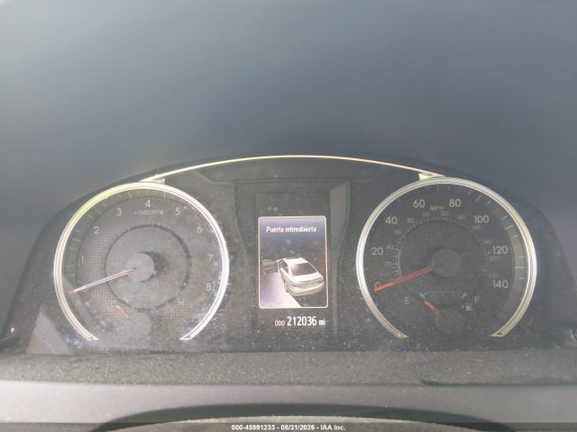 45991233 :رقم المزاد ، 4T1BF1FK8FU490626 vin ، 2015 Toyota Camry Se مزاد بيع