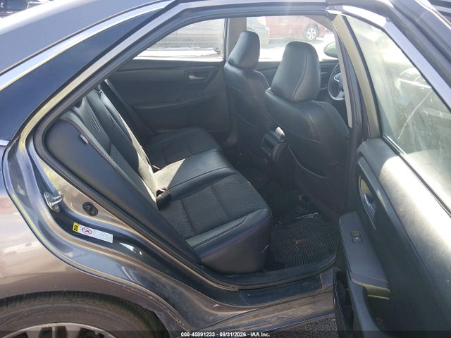 45991233 :رقم المزاد ، 4T1BF1FK8FU490626 vin ، 2015 Toyota Camry Se مزاد بيع