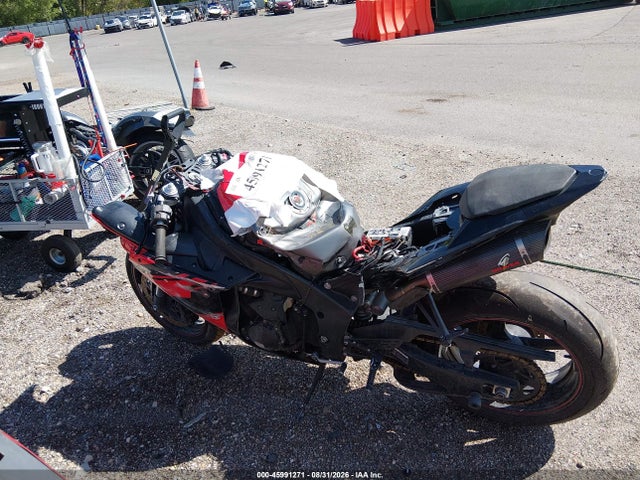 2013 Yamaha Yzfr1 მანქანა იყიდება აუქციონზე, vin: JYARN23E2DA015140, აუქციონის ნომერი: 45991271
