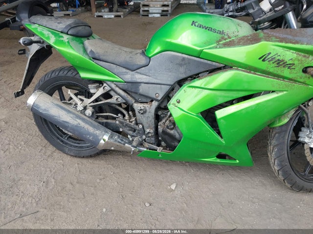 2012 Kawasaki Ex250 J მანქანა იყიდება აუქციონზე, vin: JKAEXMJ17CDAA1992, აუქციონის ნომერი: 45991299