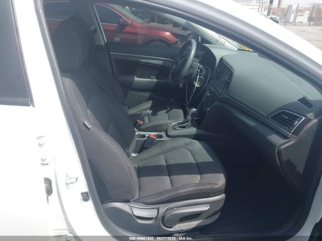 Продажа на аукционе авто 2018 Hyundai Elantra Sel, vin: 5NPD84LF0JH329335, номер лота: 45991300