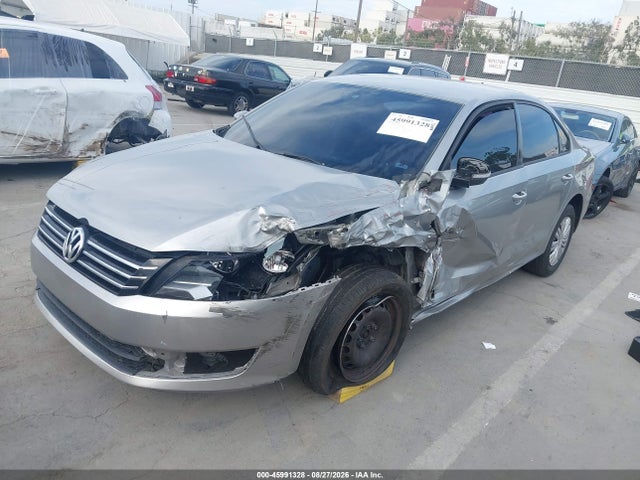 Volkswagen Passat 2.5l S 2014 1VWAP7A3XEC025038 Image 2