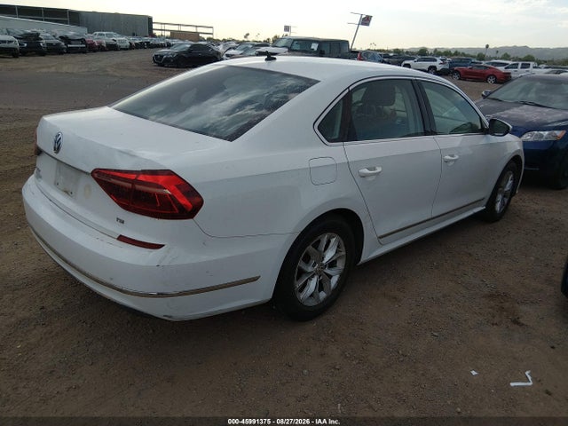 1VWAT7A33HC031120 Volkswagen Passat 1.8t S