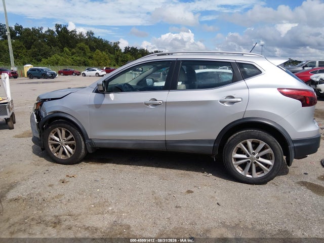 2017 Nissan Rogue Sport Sv მანქანა იყიდება აუქციონზე, vin: JN1BJ1CR9HW102480, აუქციონის ნომერი: 45991412