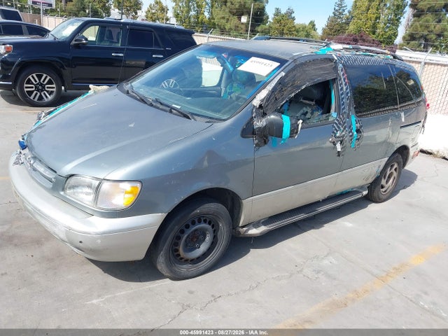 2000 Toyota Sienna Xle მანქანა იყიდება აუქციონზე, vin: 4T3ZF13C1YU212172, აუქციონის ნომერი: 45991423