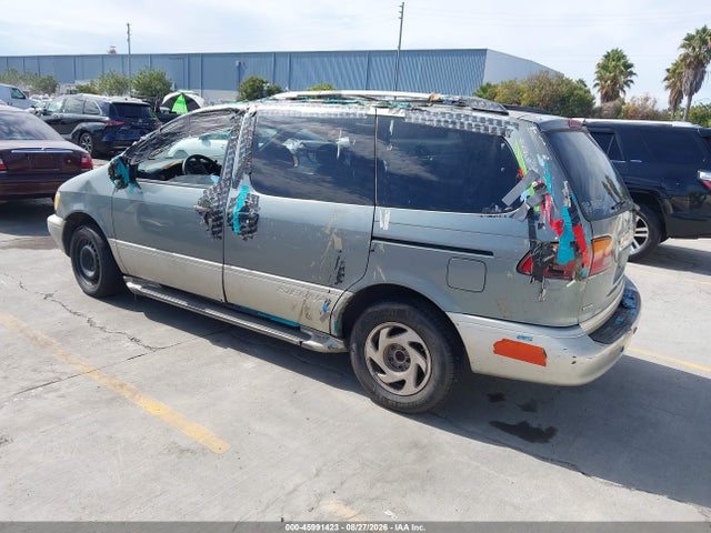 2000 Toyota Sienna Xle მანქანა იყიდება აუქციონზე, vin: 4T3ZF13C1YU212172, აუქციონის ნომერი: 45991423