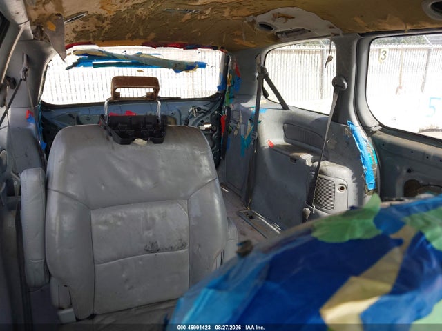 2000 Toyota Sienna Xle მანქანა იყიდება აუქციონზე, vin: 4T3ZF13C1YU212172, აუქციონის ნომერი: 45991423