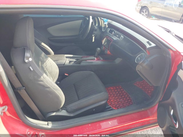Продажа на аукционе авто 2013 Chevrolet Camaro 2ls, vin: 2G1FA1E38D9147381, номер лота: 45991449