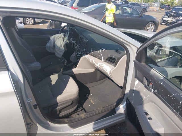 Продажа на аукционе авто 2019 Hyundai Elantra Value Edition, vin: 5NPD84LF2KH448439, номер лота: 45991451