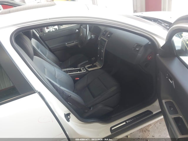 45991471 :رقم المزاد ، YV1MW382392473524 vin ، 2009 Volvo V50 2.4i مزاد بيع