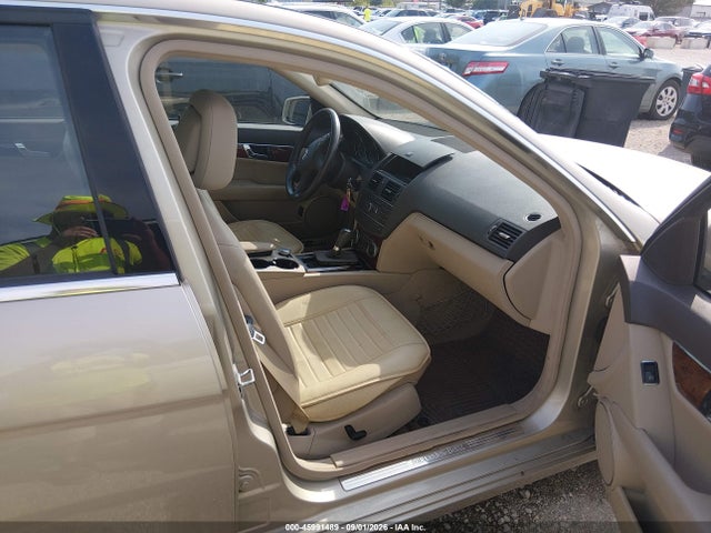 Продаж на аукціоні авто 2011 Mercedes-benz C 300 Luxury 4matic, vin: WDDGF8BBXBR170526, номер лоту: 45991489