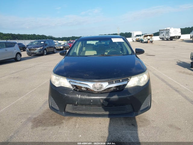 45991491 :رقم المزاد ، 4T1BF1FK2EU415712 vin ، 2014 Toyota Camry Le مزاد بيع