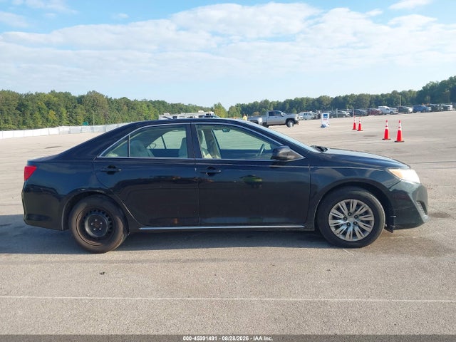 45991491 :رقم المزاد ، 4T1BF1FK2EU415712 vin ، 2014 Toyota Camry Le مزاد بيع