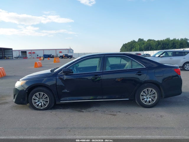 45991491 :رقم المزاد ، 4T1BF1FK2EU415712 vin ، 2014 Toyota Camry Le مزاد بيع