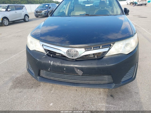 45991491 :رقم المزاد ، 4T1BF1FK2EU415712 vin ، 2014 Toyota Camry Le مزاد بيع