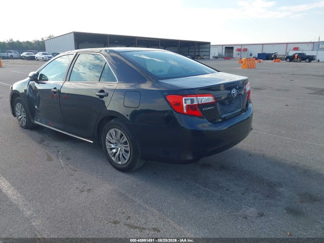 45991491 :رقم المزاد ، 4T1BF1FK2EU415712 vin ، 2014 Toyota Camry Le مزاد بيع