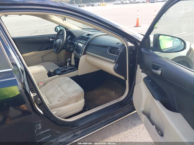 45991491 :رقم المزاد ، 4T1BF1FK2EU415712 vin ، 2014 Toyota Camry Le مزاد بيع