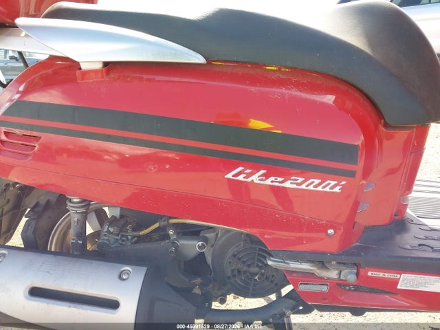 Kymco Usa Inc Like 200i 2016 LC2D2H126GC100345 Image 8