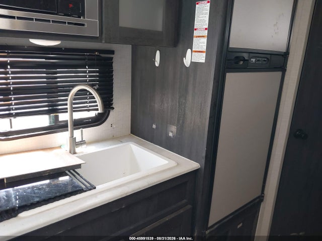 Продажа на аукционе авто 2021 Forest River Other, vin: 5ZT2ZKFC2MG400634, номер лота: 45991539