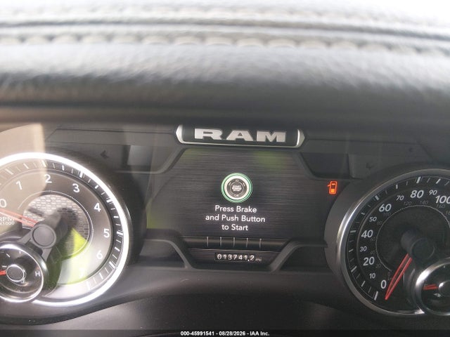 Продажа на аукционе авто 2024 Ram 1500 Laramie  4x4 5'7 Box, vin: 1C6SRFJT2RN154825, номер лота: 45991541