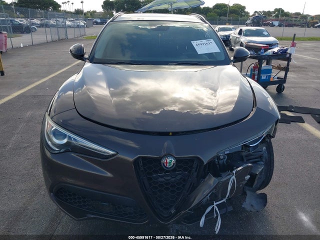 45991617 :رقم المزاد ، ZASFAKPN3J7B92499 vin ، 2018 Alfa Romeo Stelvio Sport Awd مزاد بيع