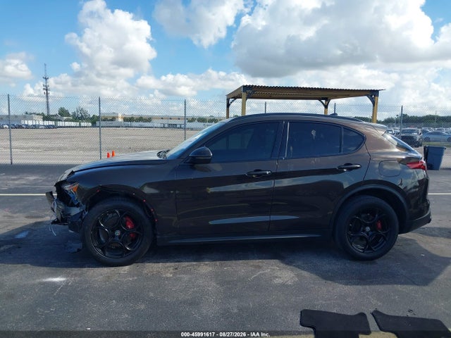45991617 :رقم المزاد ، ZASFAKPN3J7B92499 vin ، 2018 Alfa Romeo Stelvio Sport Awd مزاد بيع