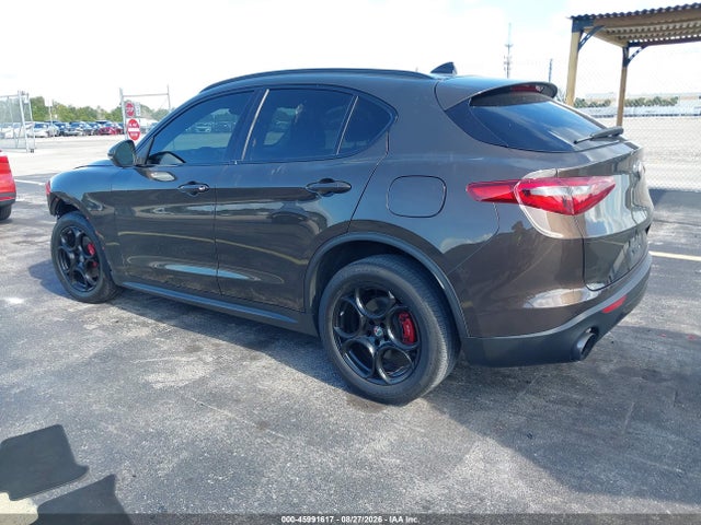 45991617 :رقم المزاد ، ZASFAKPN3J7B92499 vin ، 2018 Alfa Romeo Stelvio Sport Awd مزاد بيع
