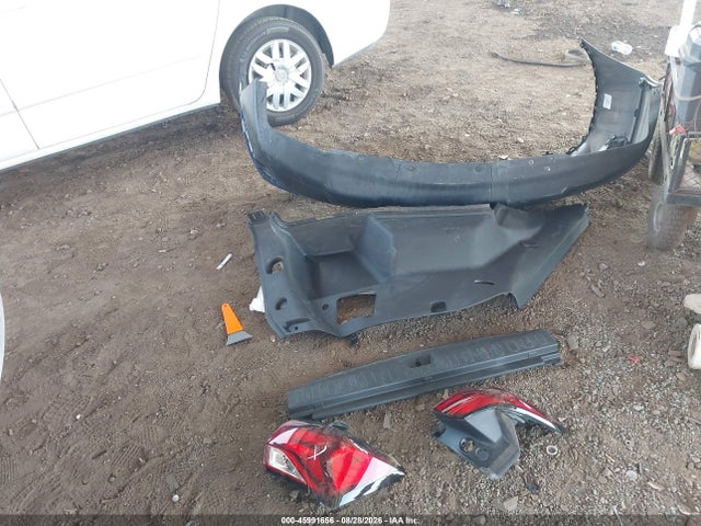 2GNAXKEV3N6113060 Chevrolet Equinox Fwd Lt