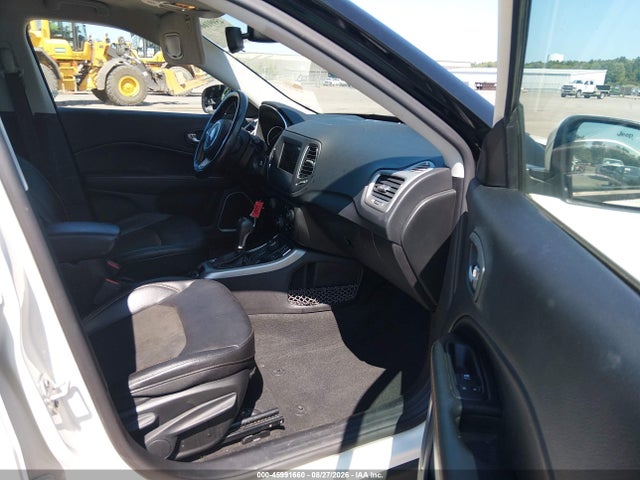 2020 Jeep Compass Latitude 4x4 მანქანა იყიდება აუქციონზე, vin: 3C4NJDBB0LT175168, აუქციონის ნომერი: 45991660