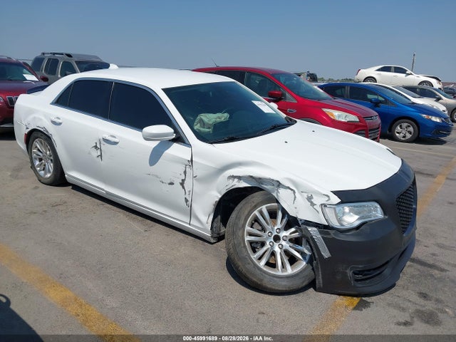 2021 Chrysler 300 Touring მანქანა იყიდება აუქციონზე, vin: 2C3CCAAGXMH516233, აუქციონის ნომერი: 45991689