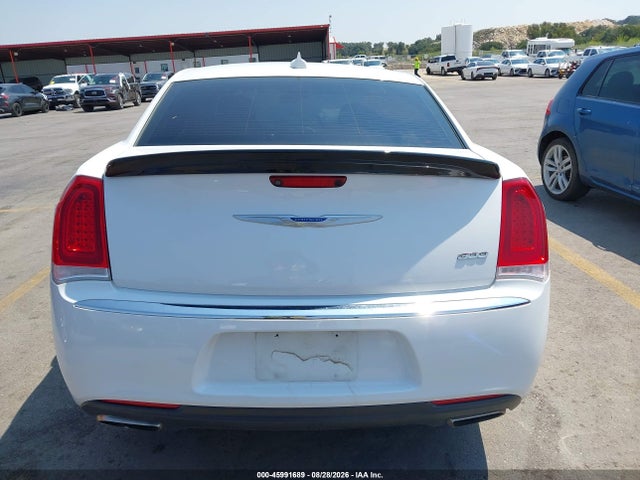 2021 Chrysler 300 Touring მანქანა იყიდება აუქციონზე, vin: 2C3CCAAGXMH516233, აუქციონის ნომერი: 45991689