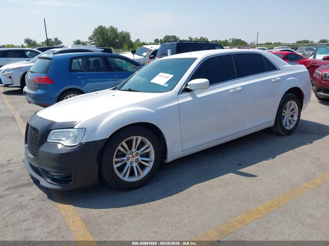 2021 Chrysler 300 Touring მანქანა იყიდება აუქციონზე, vin: 2C3CCAAGXMH516233, აუქციონის ნომერი: 45991689
