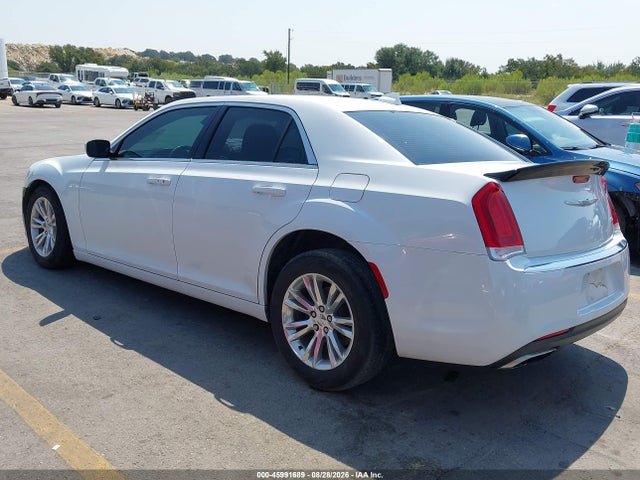 2021 Chrysler 300 Touring მანქანა იყიდება აუქციონზე, vin: 2C3CCAAGXMH516233, აუქციონის ნომერი: 45991689