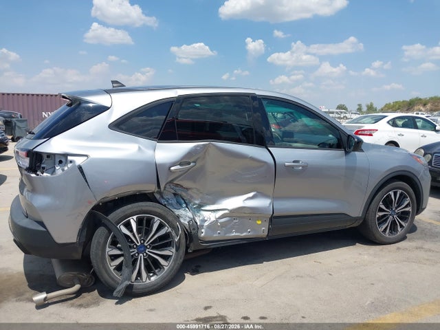Продаж на аукціоні авто 2022 Ford Escape Se, vin: 1FMCU0G69NUB97211, номер лоту: 45991716