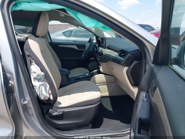 Продаж на аукціоні авто 2022 Ford Escape Se, vin: 1FMCU0G69NUB97211, номер лоту: 45991716