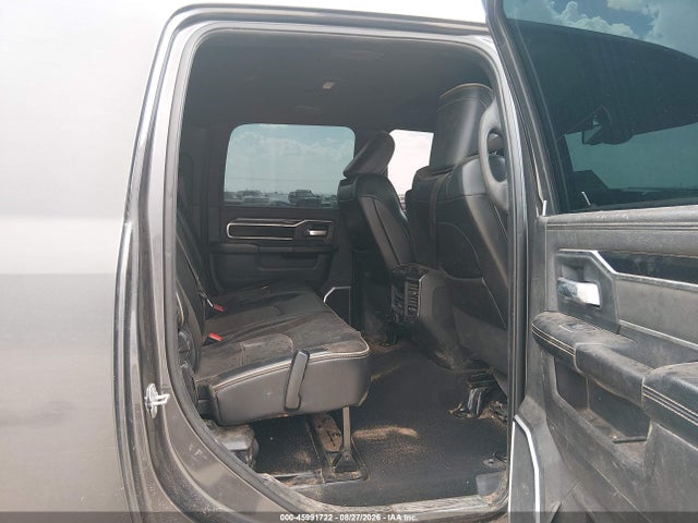 Продажа на аукционе авто 2022 Ram 2500 Laramie  4x4 6'4 Box, vin: 3C6UR5NLXNG116730, номер лота: 45991722