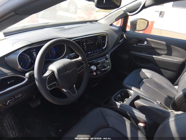 2C4RC1BG1TR283579 Chrysler Pacifica Select