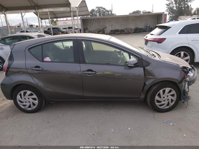 Toyota Prius C Two 2015 JTDKDTB39F1113244 Image 14