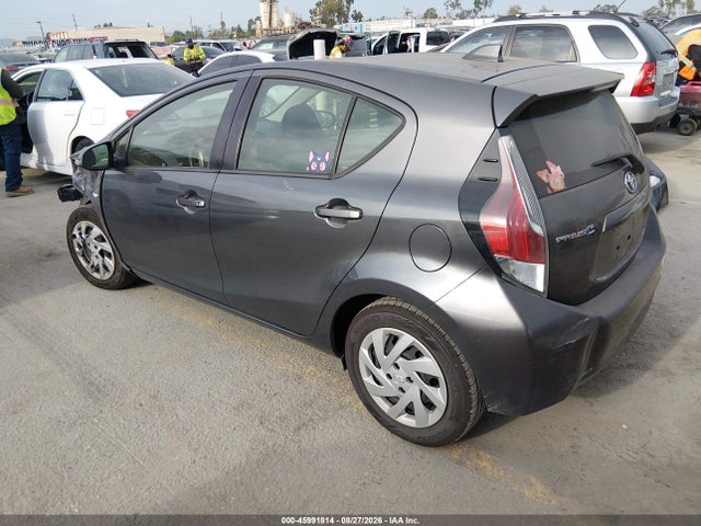 Toyota Prius C Two 2015 JTDKDTB39F1113244 Image 3