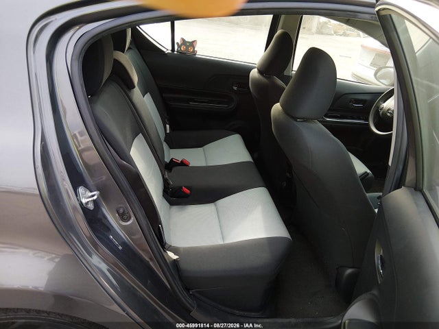 Toyota Prius C Two 2015 JTDKDTB39F1113244 Image 8