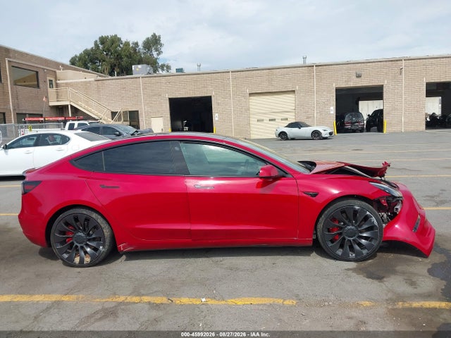 Tesla Model 3 Performance Dual Motor All-wheel Drive 2022 5YJ3E1EC3NF131357 Image 12
